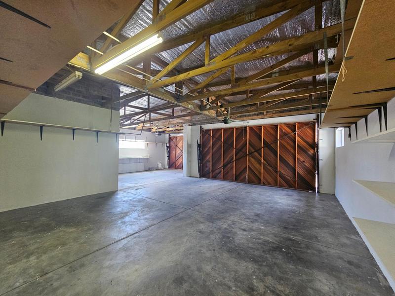 4 Bedroom Property for Sale in Middedorp Western Cape
